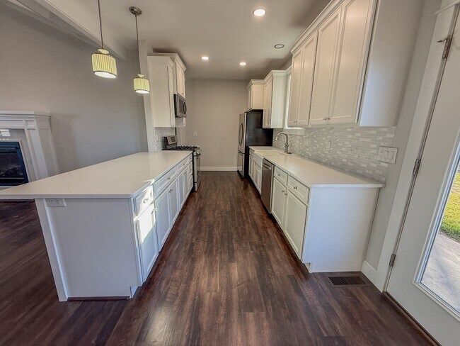 Photo - Midland Houses Unit B