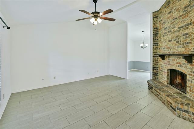 Photo - 1306 Clearview Dr