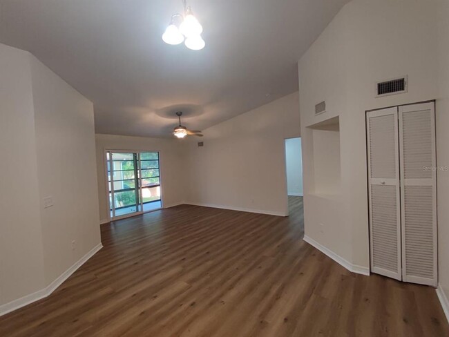 Photo - 6019 Scotchwood Glen Condo Unit 201