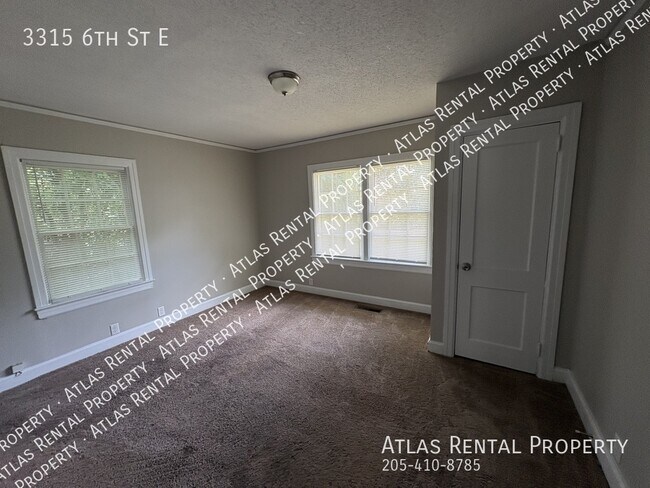 Photo - 3315 6th St E