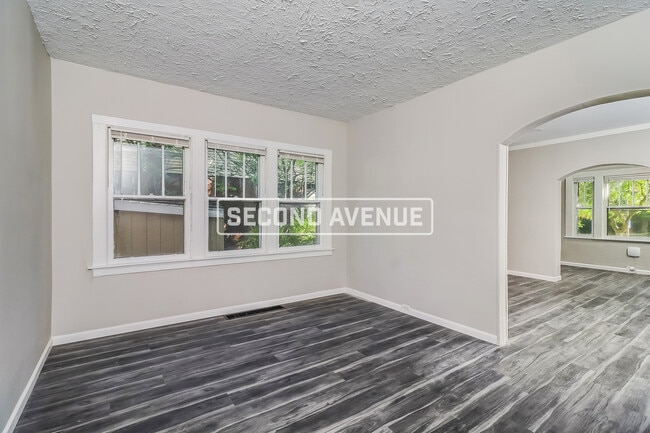Photo - 3302 Broadwell Ave