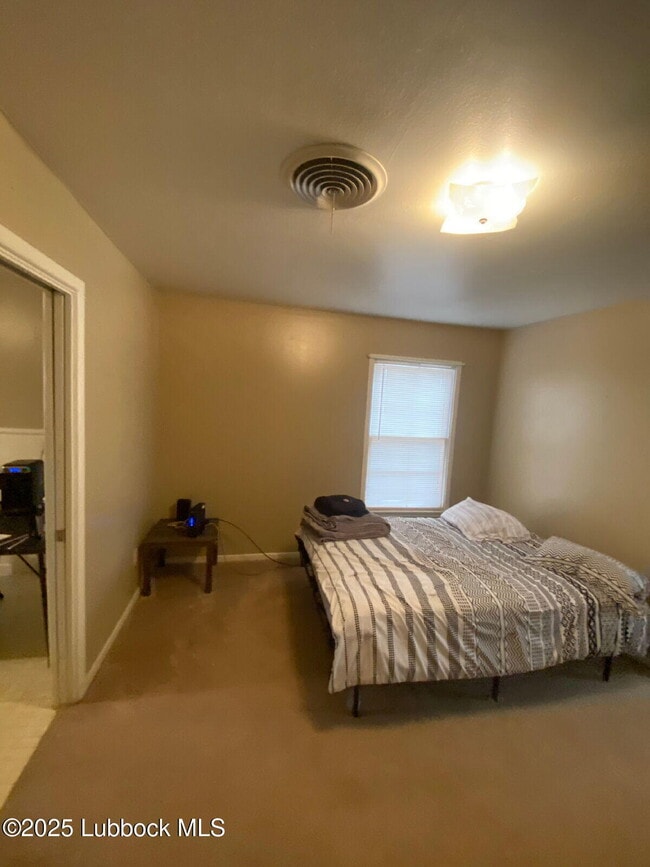 Photo - 3205 33rd St