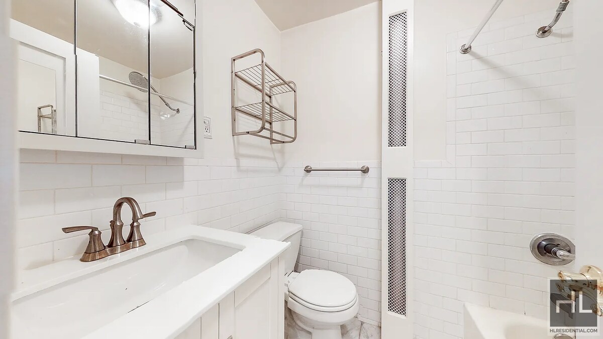 Photo - MADISON AVENUE Unit 3F