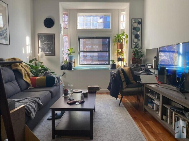 Building Photo - 1 bedroom in BROOKLYN NY 11216 Unit 3F Rental