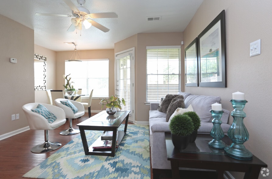 2 Bedroom Living Room