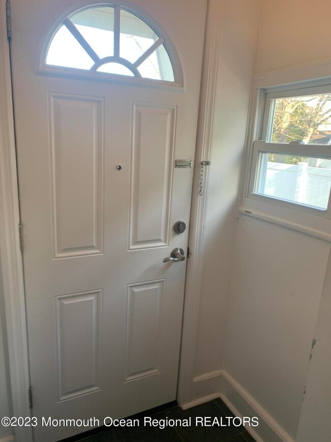 Photo - 609 3rd Ave