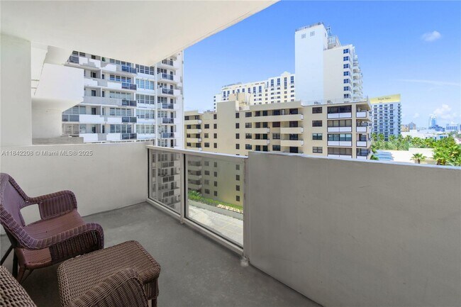 Photo - 100 Lincoln Rd Unidad 811