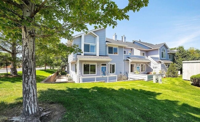 Building Photo - Spacious open plan three bed two bath townhome for rent Unit 108