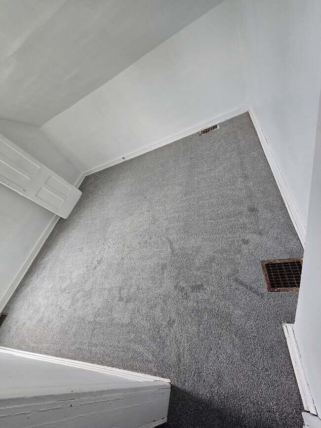 Photo - 2520 S Meeker Ave