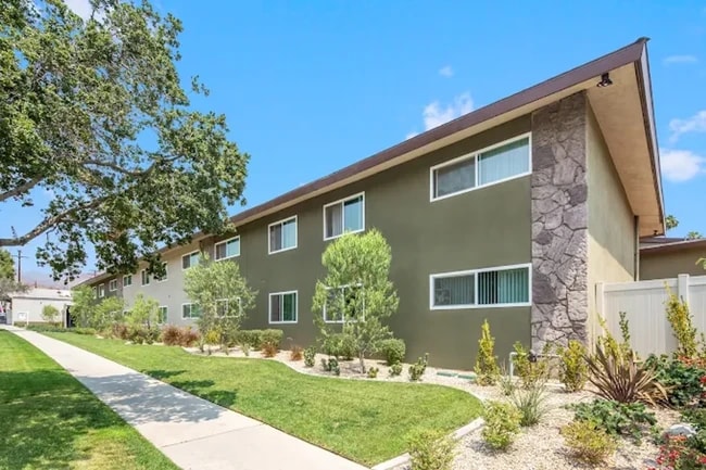 1381 N San Gabriel Ave Unidad 108