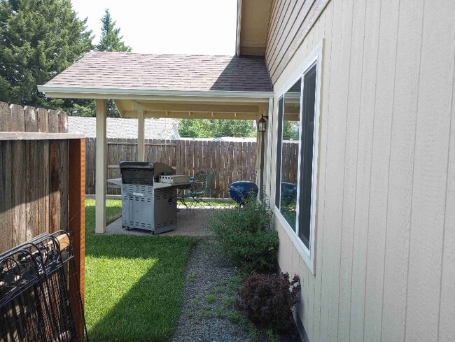 Photo - 1317 NW Conklin Ave