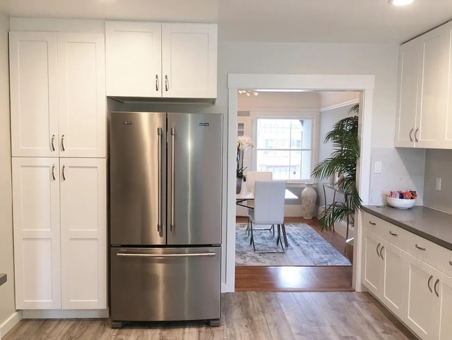 Photo - 842 Edinburgh St