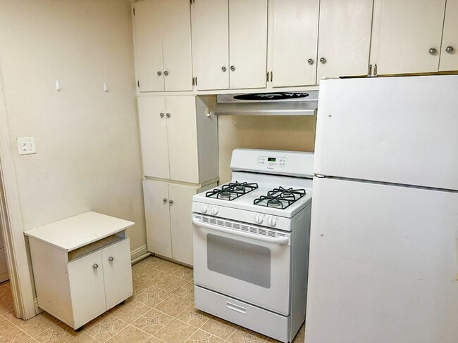 Photo - 4 Bedroom Home for Rent in Chico CA | Large Yard, Near Downtown & Bidwell Park