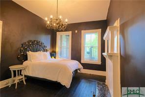 Photo - 310 E Henry St