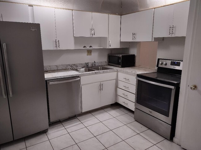 Photo - 2060 NW 48th Terrace Unidad 116