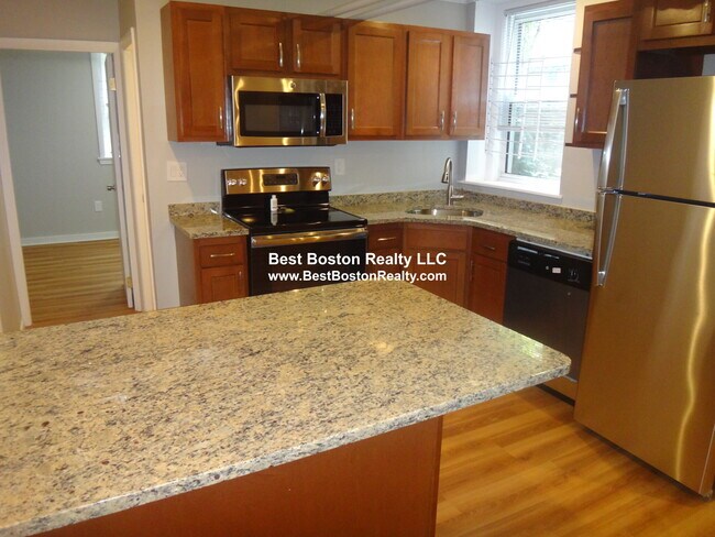 8 Forest St Unit B2
