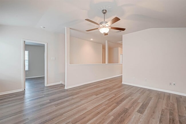 Photo - 2815 Mustang Hill Ln