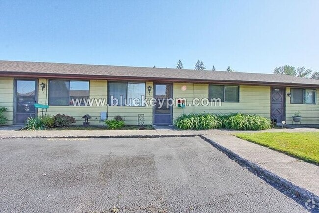 Building Photo - Unit #4- 2 Bed, 1 Bath Unit in Battle Grou... Rental