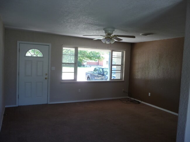 Photo - 2205 NW 46th St House