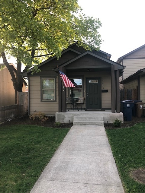 Photo - 1220 W Bismark Ave