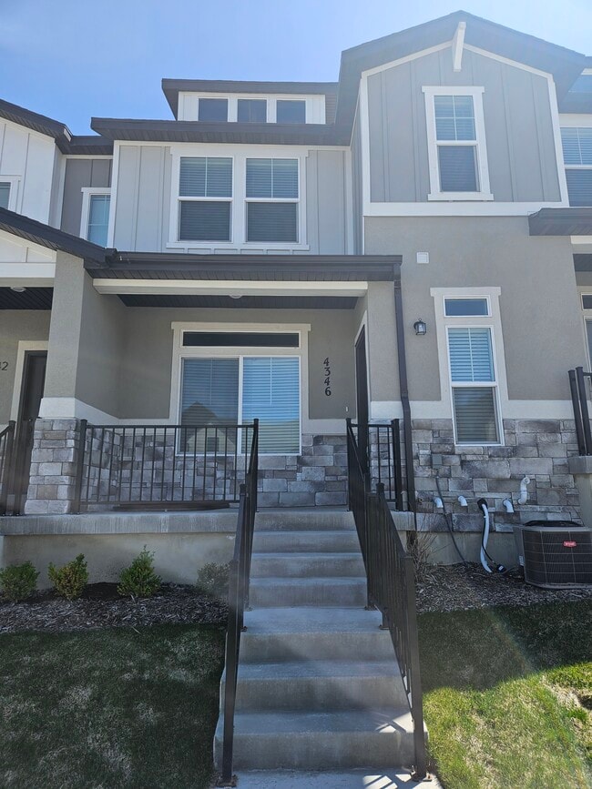 Building Photo - 4350 W Dixon Way Rental