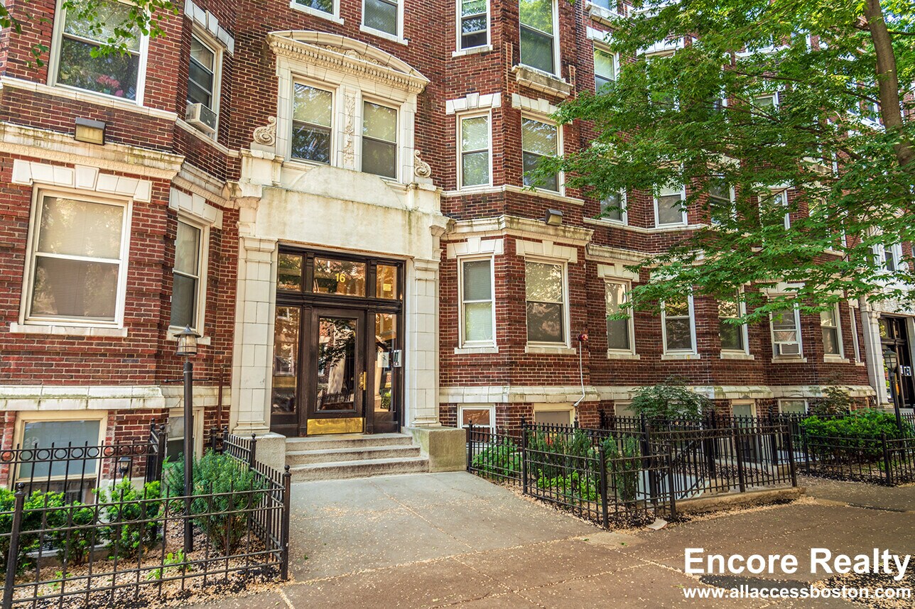 Photo - 20 Queensberry St Unit 1