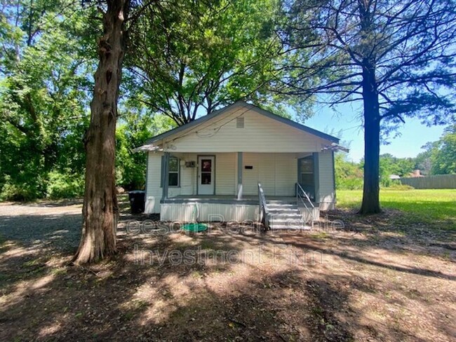 Photo - 158 W 80th St House