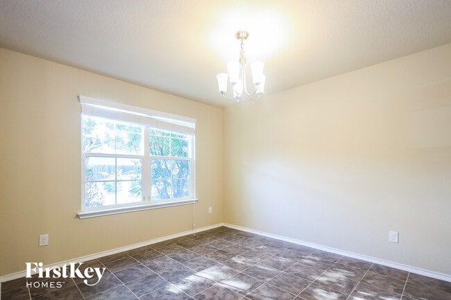 Photo - 2115 Emerald Edge