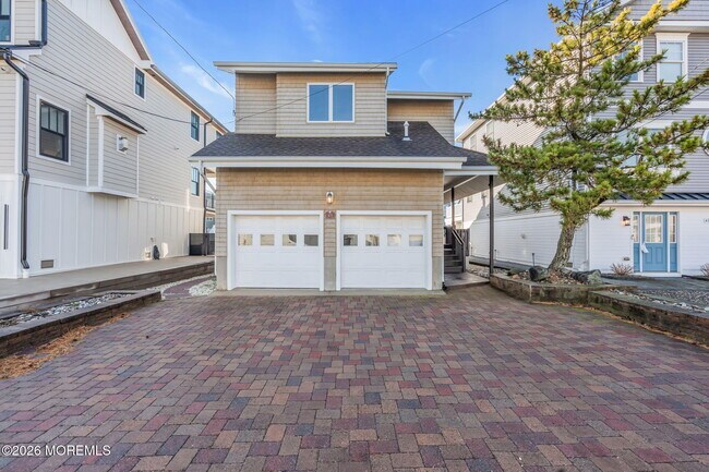 Photo - 475 Long Ave