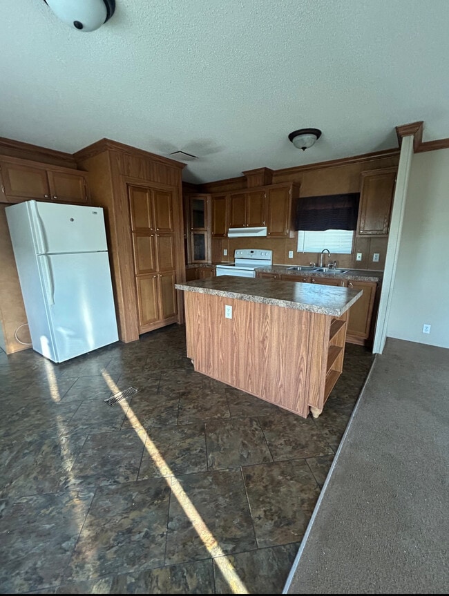 Photo - 120 Harvey Rd