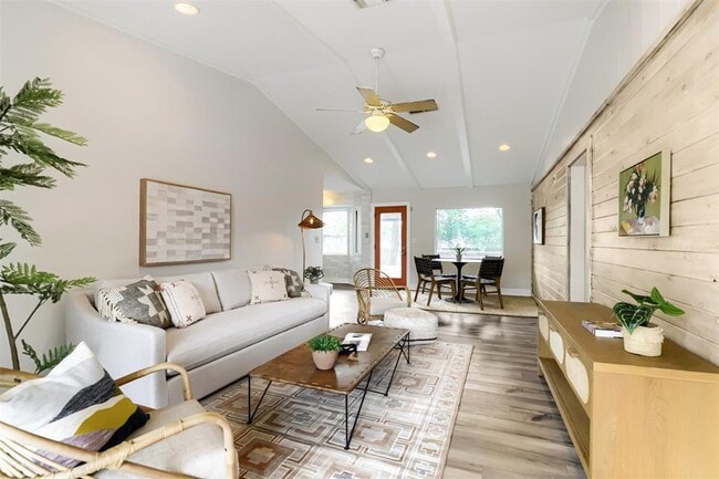 Photo - 2501 Audubon Pl