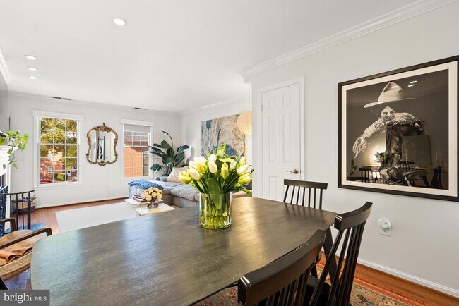 Photo - 1944 N Cleveland St