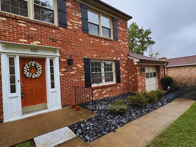 Photo - 100 Kendallwood Dr