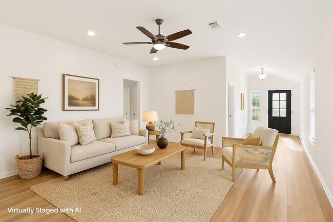 Photo - 32419 Sunbeam Dr