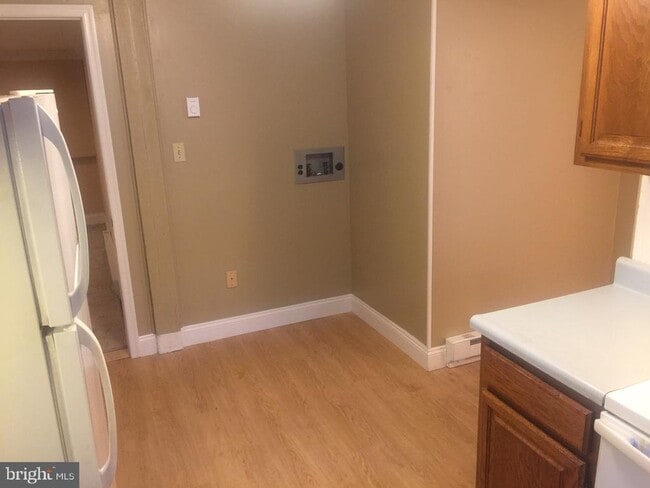 Photo - 14 N Walnut St Unit C