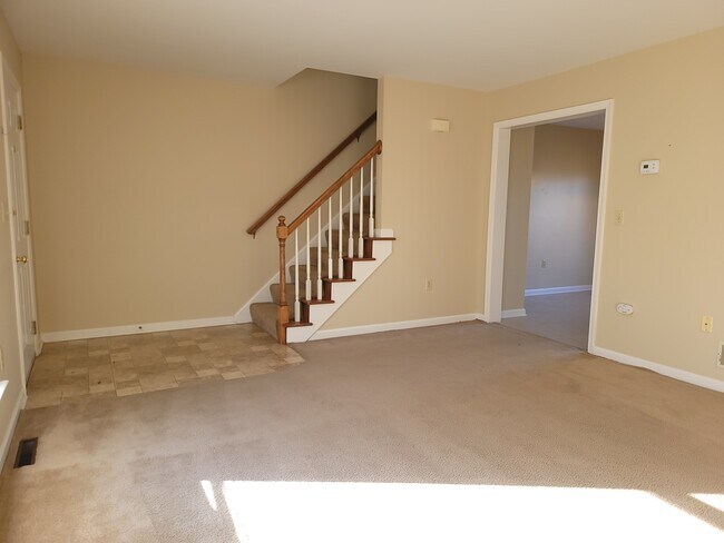 Photo - 46 Ironstone Dr