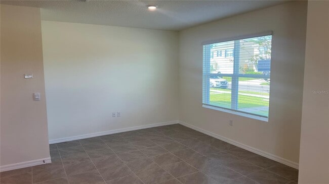 Photo - 5601 Brosnan Rd
