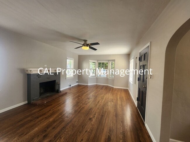 Photo - Charming 2 bedroom 1 Bath Maple Park