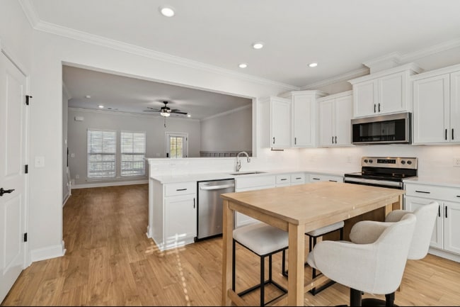 Photo - 2018 Cavell Ln