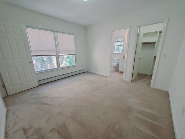 Photo - 40 Dean St Unit 2