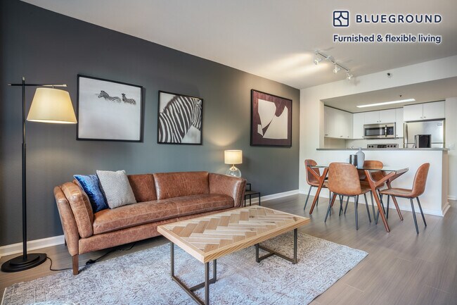 Photo - 2 Townsend St Unit FL4-ID232