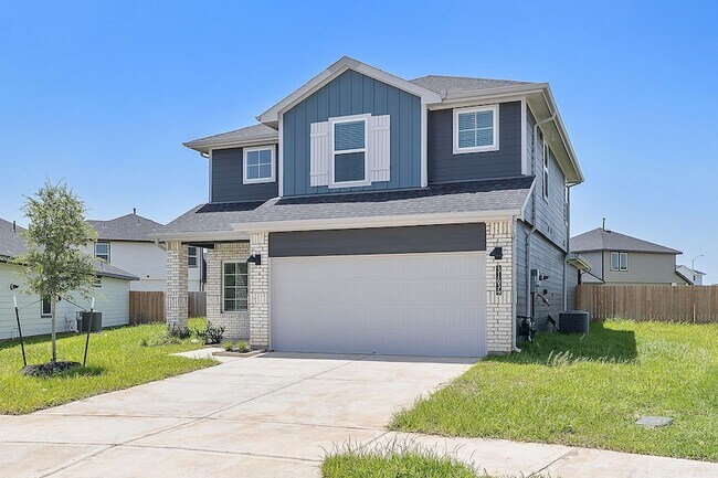 Building Photo - 31634 Whittis Hl Wy