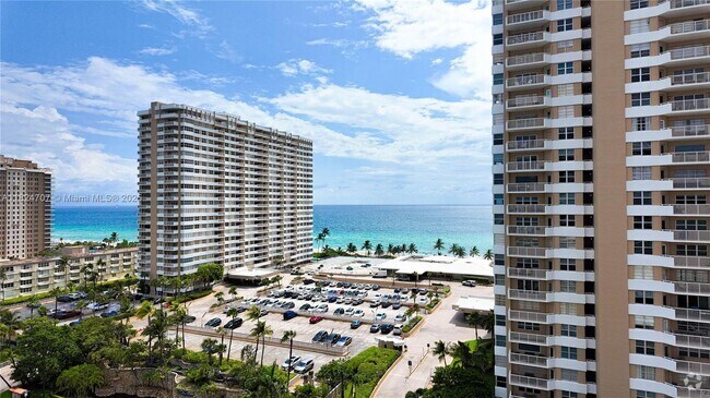 Building Photo - 1985 S Ocean Dr Unit 11P Rental
