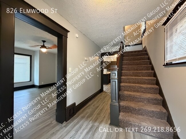 Building Photo - 826 Elmwood St