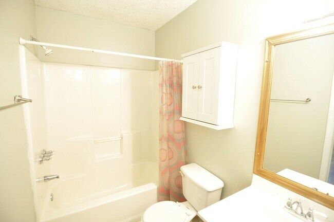 Photo - Desirable SE Huntsville