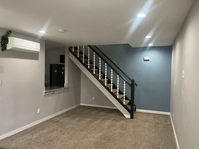 Building Photo - 2600 Parklake Ct