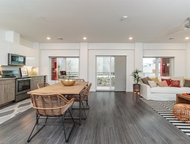 Photo - 4361 S Congress Ave Unidad 124