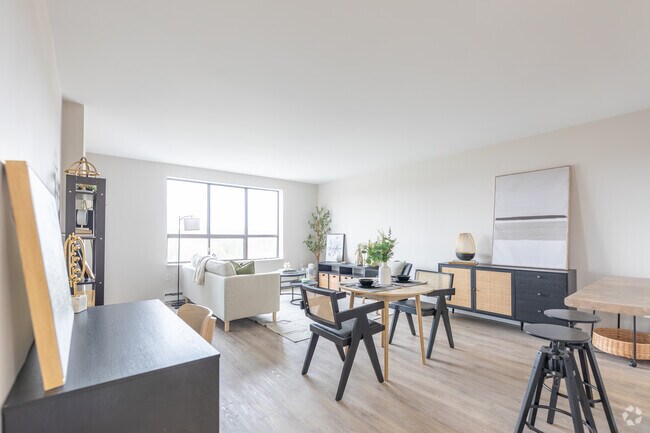 Building Photo - 35 Bredin