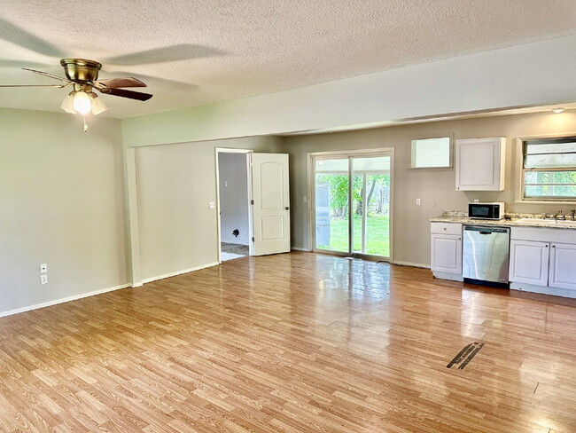 Photo - 1915 S 10th St