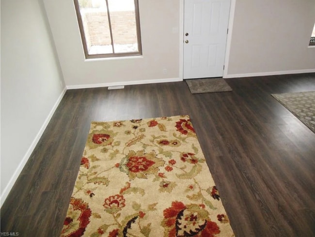 Photo - 1651 Mentor Ave Unit 19000